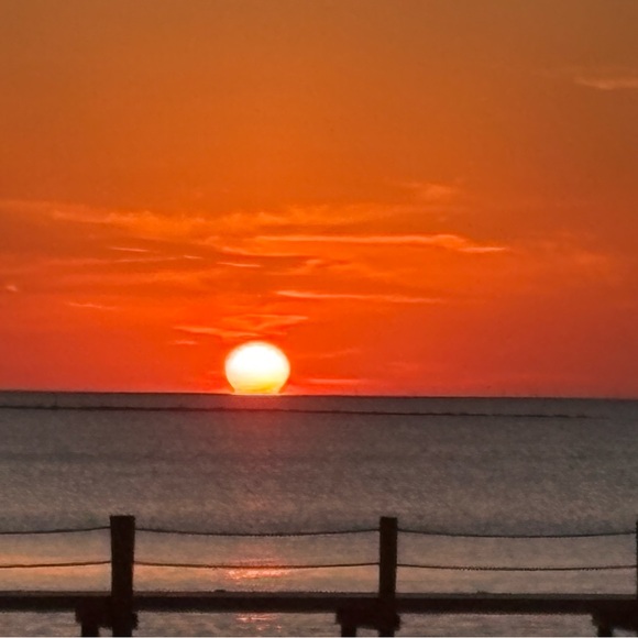 Meet your Posher, Jen - Picture 1 of 11